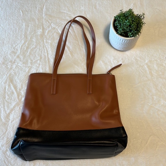 Tote - Picture 2 of 4